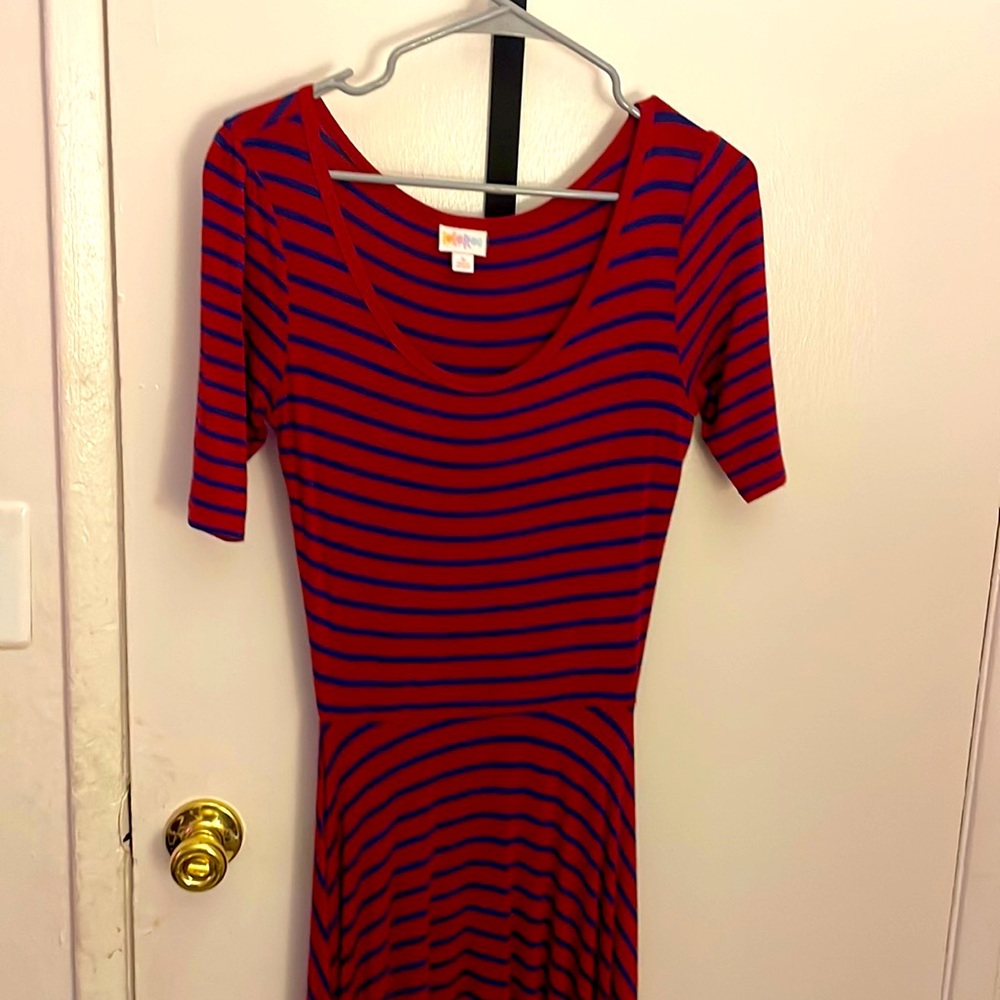 LuLaRoe Dress size s dark red and blue striped